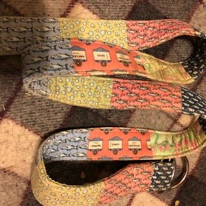 Vineyard Vines  belt in nautical print- size Large